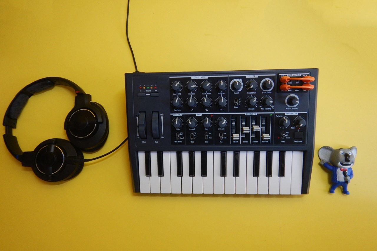 Creating Music with Electronics Build Your Own Synthesizer