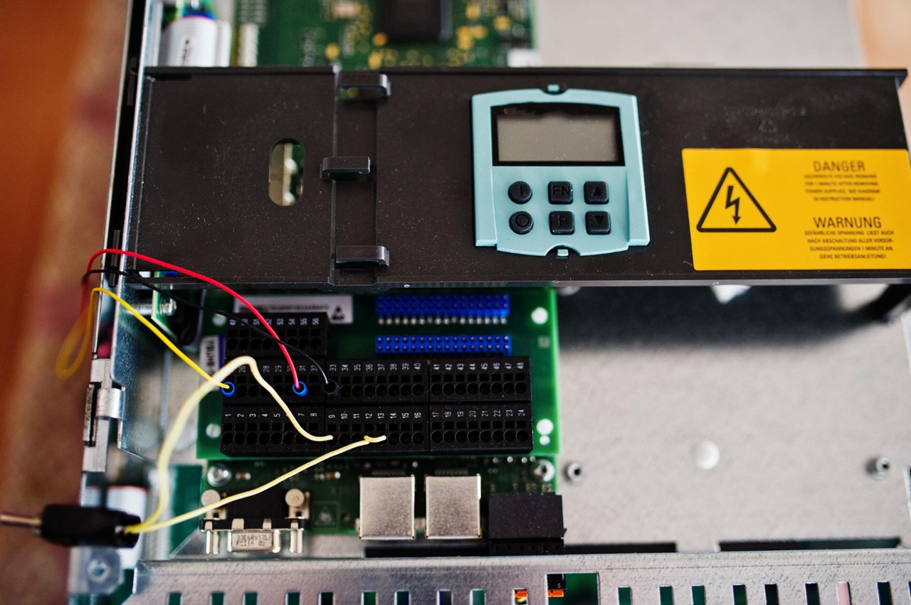 Introduction to Circuit Prototyping Boards Breadboards, Stripboards, and More